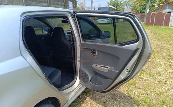 TOYOTA AGYA 1.0 G