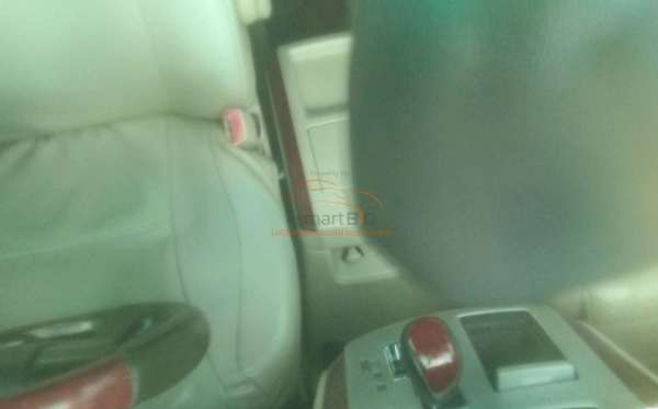 TOYOTA  ALPHARD  2.4