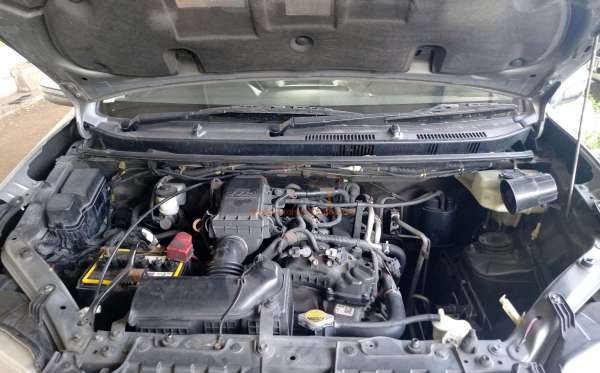 TOYOTA AVANZA