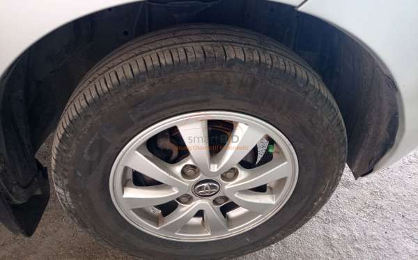 TOYOTA AVANZA