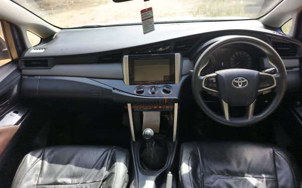 TOYOTA INNOVA 2.4 G