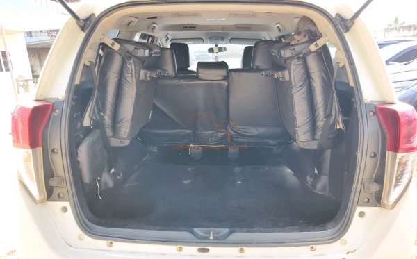 TOYOTA INNOVA 2.4 G