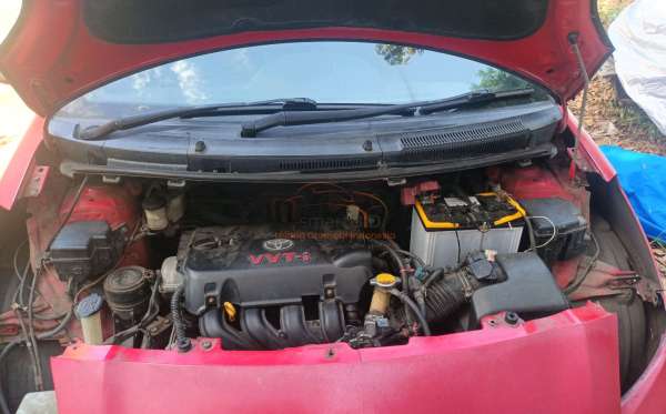TOYOTA YARIS