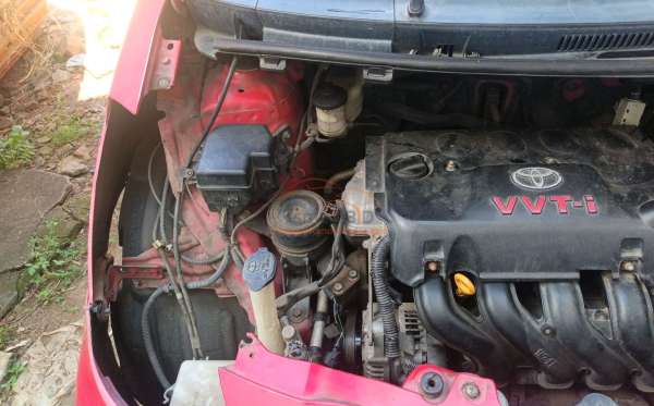 TOYOTA YARIS