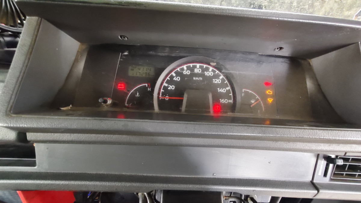MITSUBISHI L 300