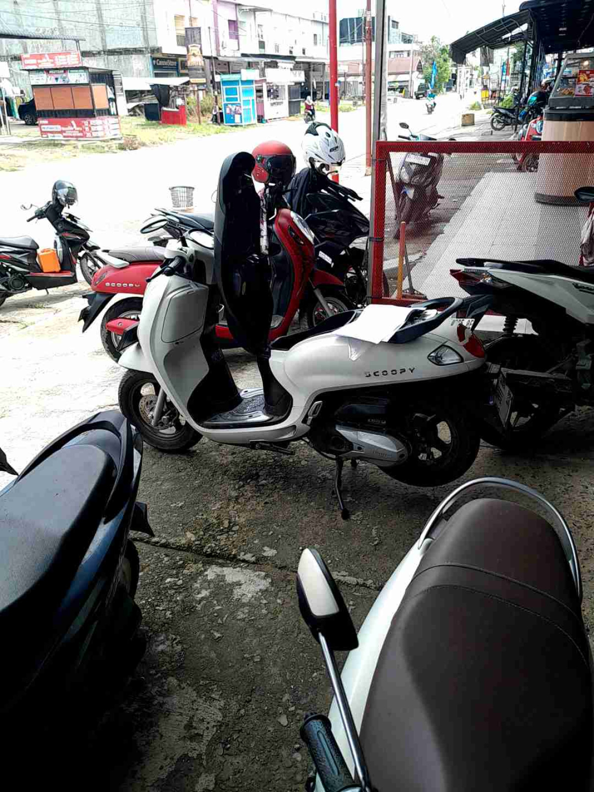 HONDA  SCOOPY