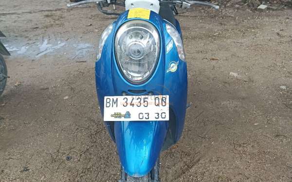 HONDA SCOOPY CW