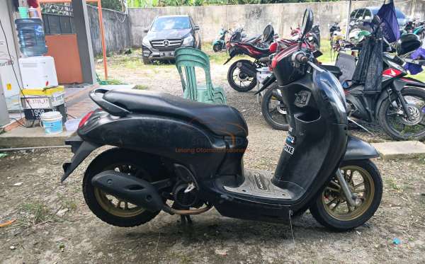HONDA SCOOPY