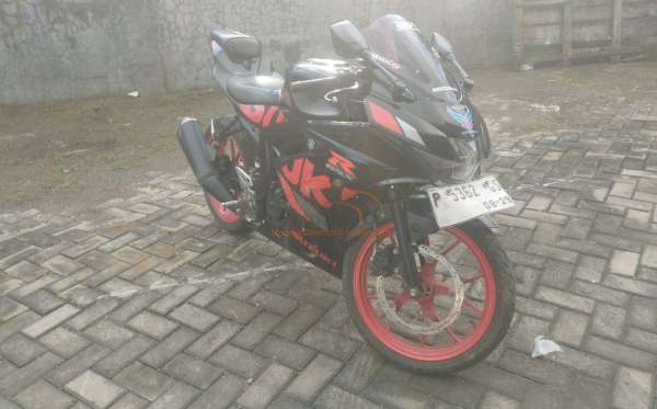 SUZUKI GSX R 150