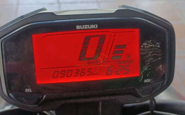 SUZUKI NEX II