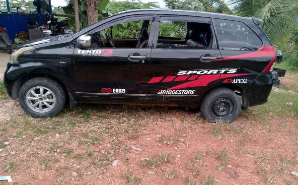 TOYOTA AVANZA