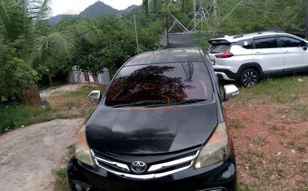 TOYOTA AVANZA
