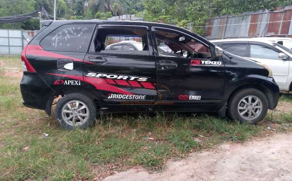 TOYOTA AVANZA