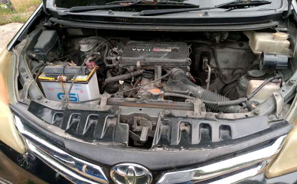 TOYOTA AVANZA