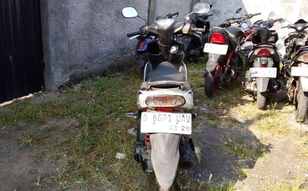 YAMAHA MIO J