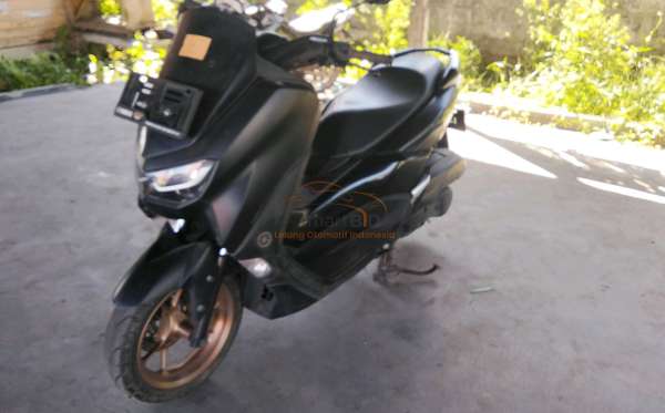 YAMAHA NMAX