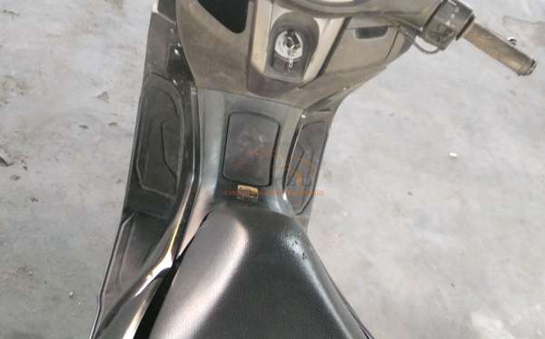 YAMAHA NMAX