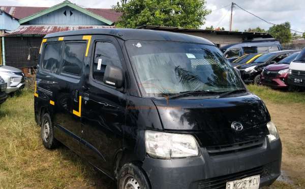DAIHATSU GRAN MAX BLIND VAN