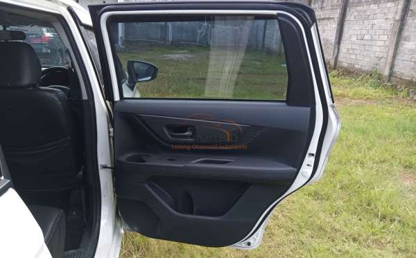 DAIHATSU XENIA R