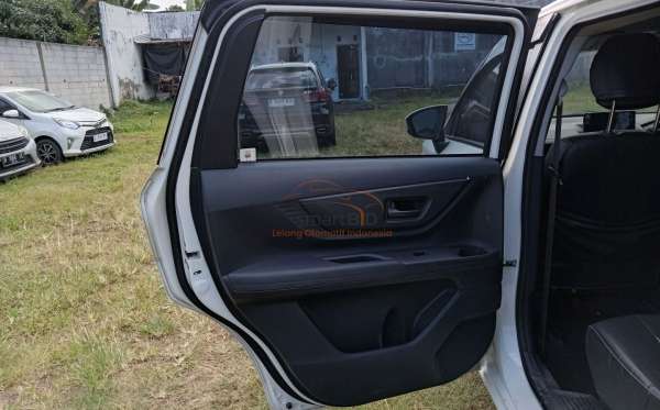 DAIHATSU XENIA R