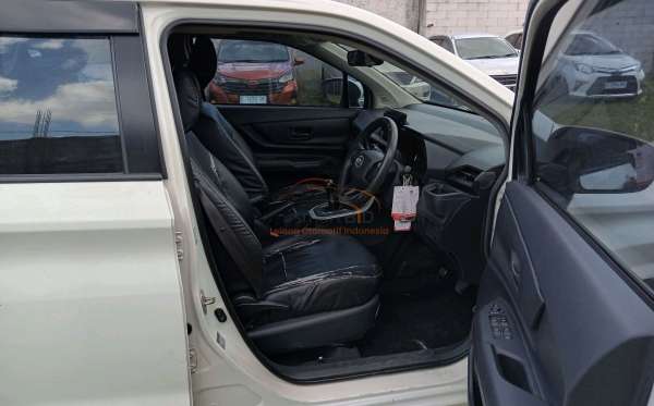 DAIHATSU XENIA R