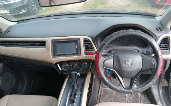 HONDA HRV RU1 1.5 S