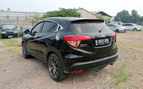 HONDA HRV RU1 1.5 S