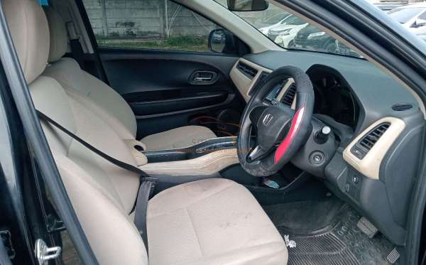HONDA HRV RU1 1.5 S