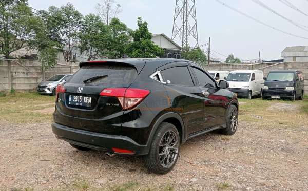 HONDA HRV RU1 1.5 S