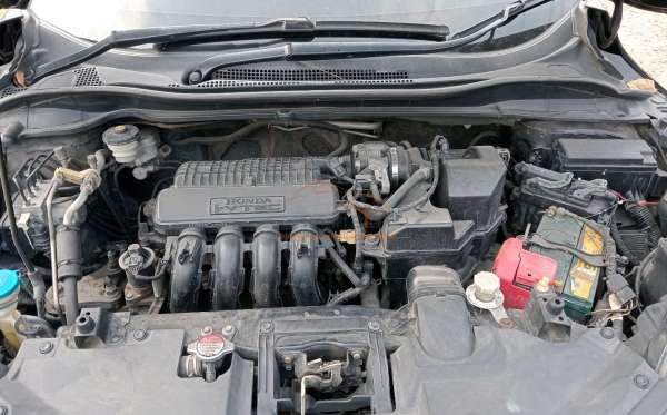 HONDA HRV RU1 1.5 S