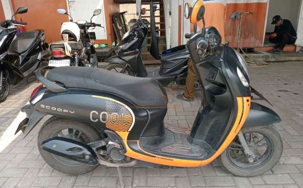 HONDA SCOOPY