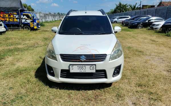 SUZUKI  ERTIGA  SDX