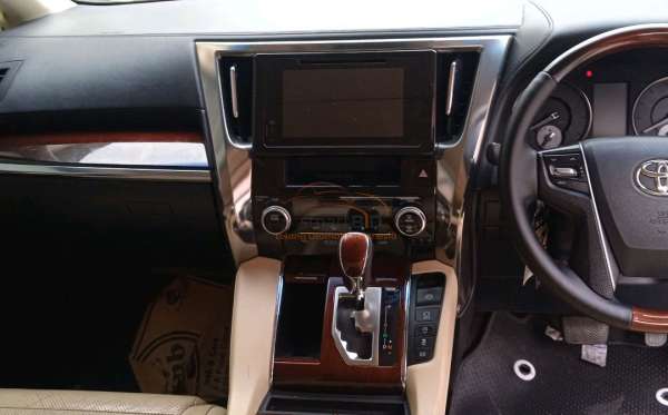 TOYOTA ALPHARD 2.5 G