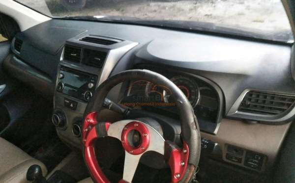TOYOTA AVANZA 1.3 G