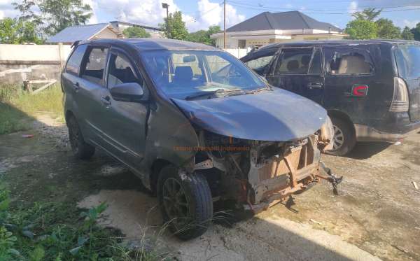 TOYOTA AVANZA
