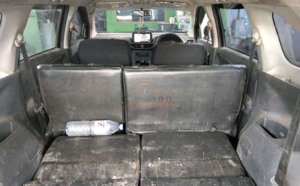 TOYOTA AVANZA