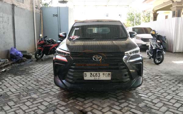 TOYOTA AVANZA