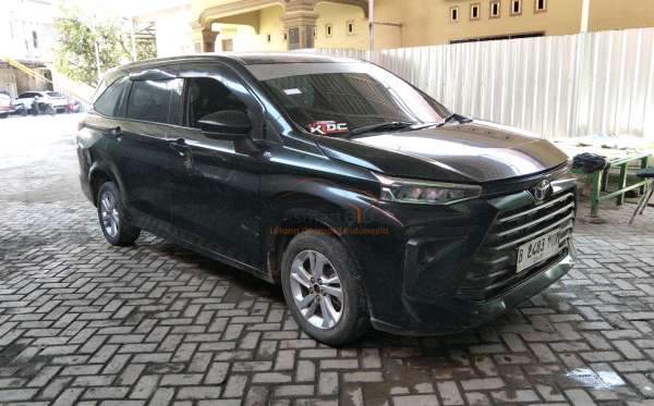 TOYOTA AVANZA