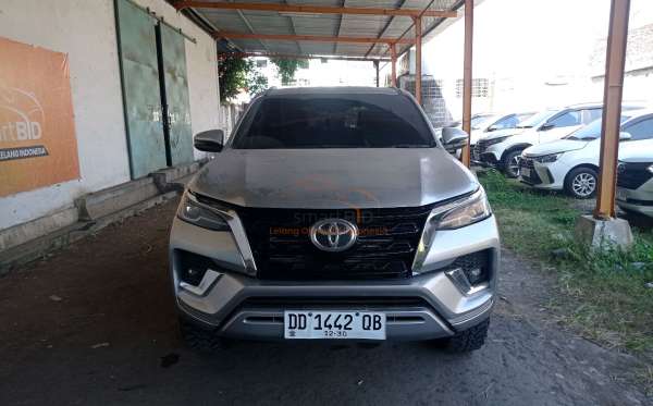 TOYOTA  FORTUNER  G 2.4