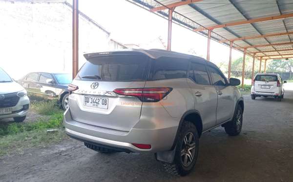 TOYOTA  FORTUNER  G 2.4