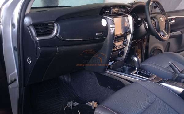 TOYOTA  FORTUNER  G 2.4