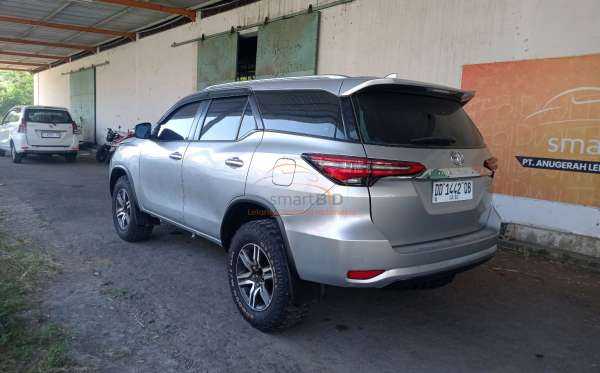 TOYOTA  FORTUNER  G 2.4