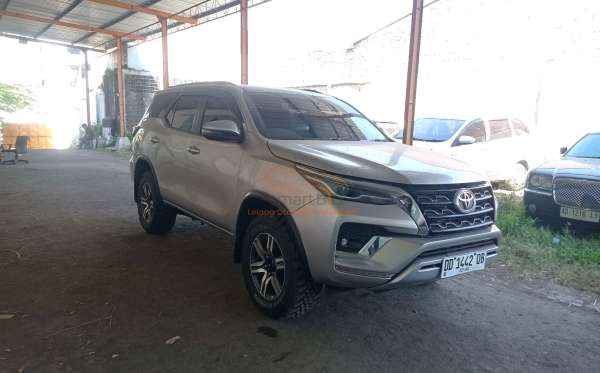 TOYOTA  FORTUNER  G 2.4