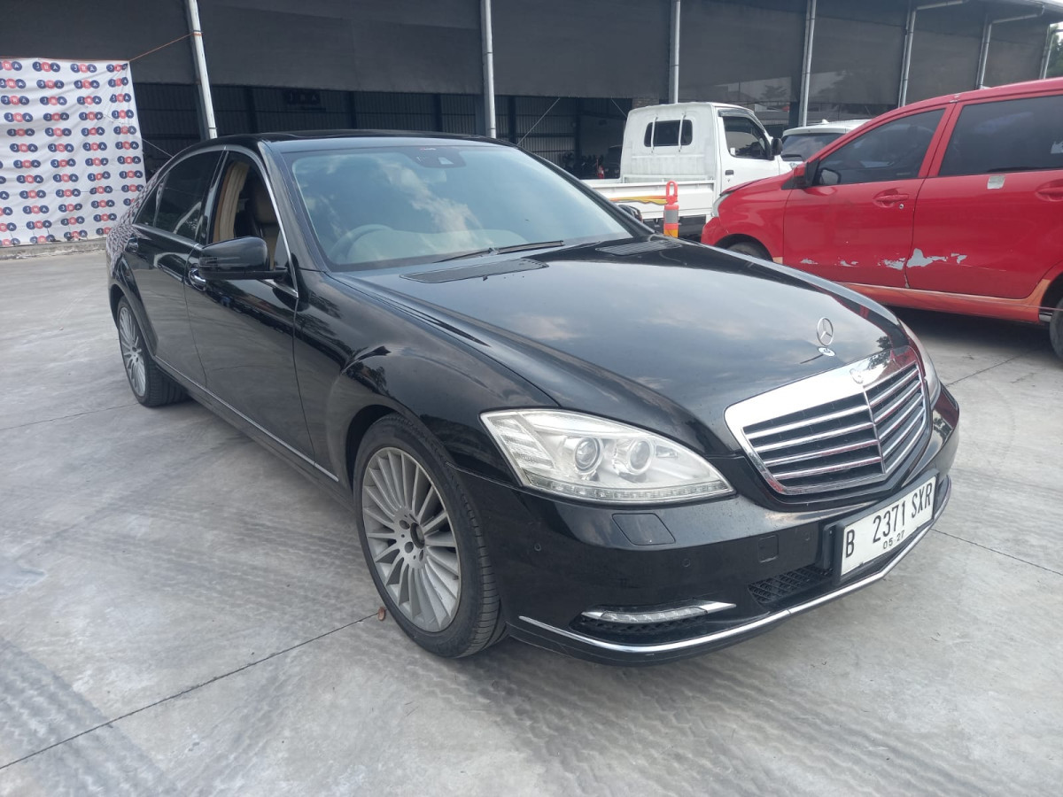 MERCEDES BENZ  S 300  L