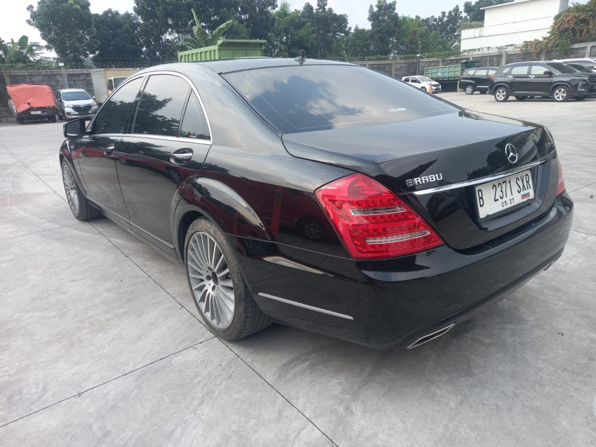 MERCEDES BENZ  S 300  L