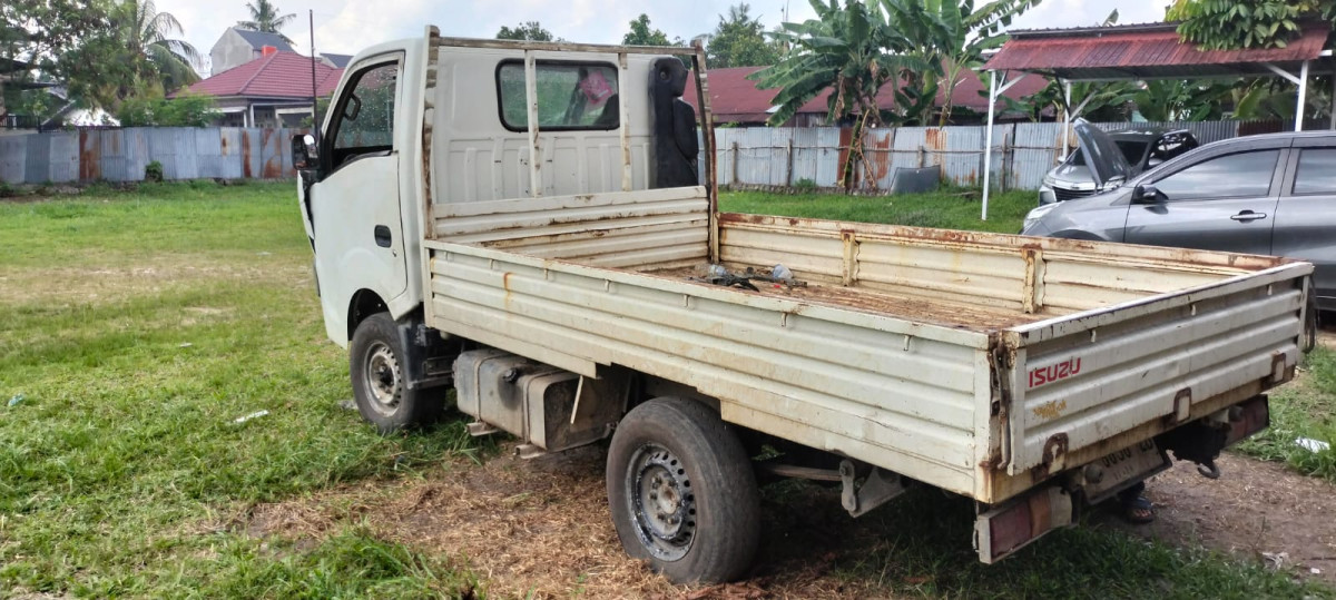 ISUZU  TRAGA PHR54U