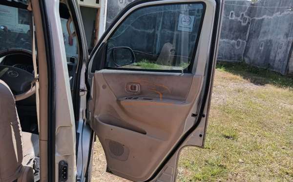 DAIHATSU LUXIO M