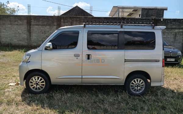 DAIHATSU LUXIO M