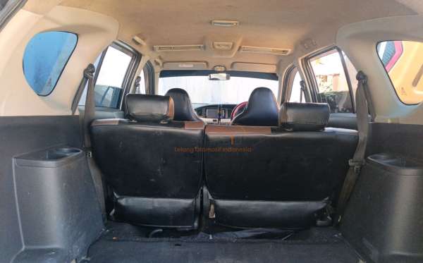 DAIHATSU SIGRA 1.2 X