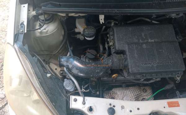 DAIHATSU SIRION